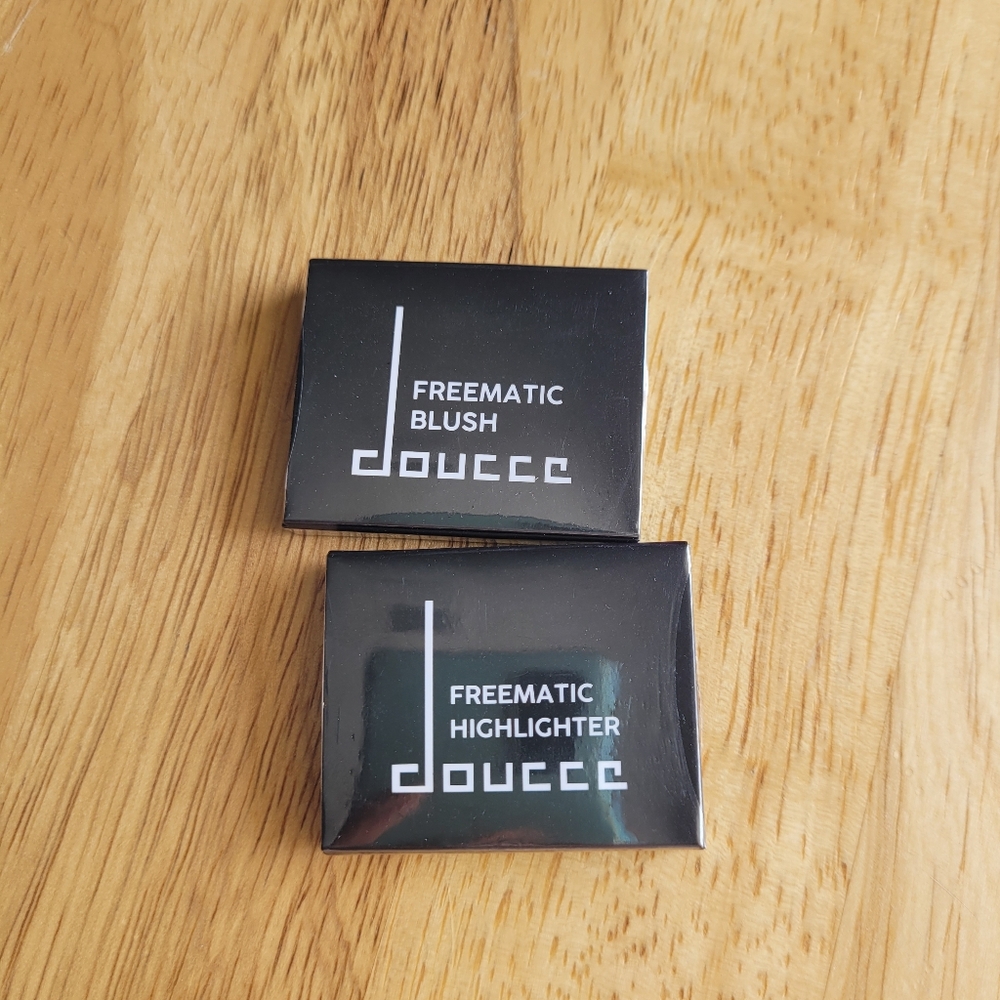 Doucce Freematic DUO/HIGHLIGHTER Mono In Glisten-Blush Mono In Zen Orange.